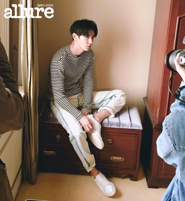 Gambar Foto Chanyeol EXO di Majalah Allure Edisi Mei 2016