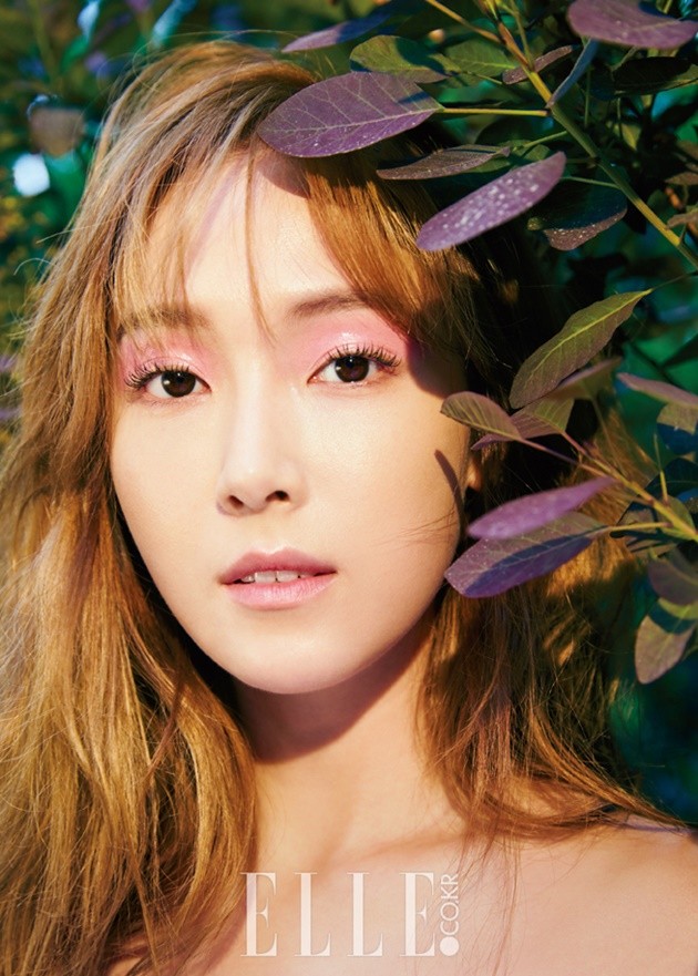 Gambar Foto Jessica Jung di Majalah Elle Edisi Juni 2016