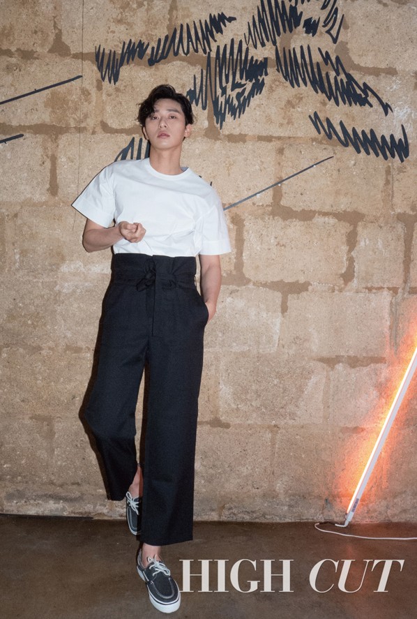 Gambar Foto Park Seo Joon di Majalah High Cut Vol. 175