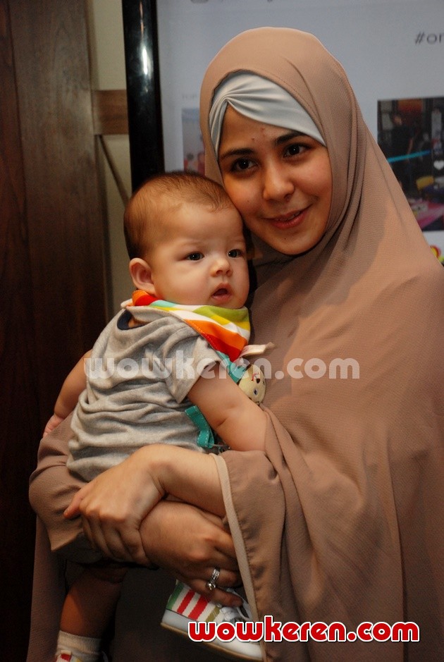 Gambar Foto Risty Tagor Hadiri Parenting Class #OrtuJadiTau
