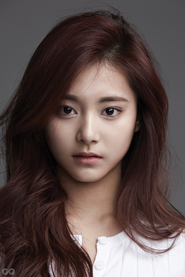 Foto Tzuyu Twice di Majalah GQ Edisi Februari 2016 - Foto 