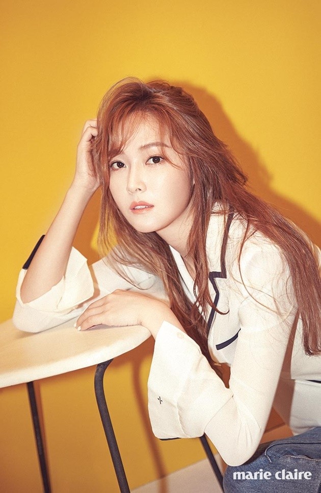 Gambar Foto Jessica Jung di Majalah Marie Claire Edisi Juli 2016
