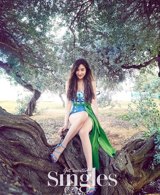 Gambar Foto Tiffany Girls' Generation di Majalah Singles Edisi Mei 2016