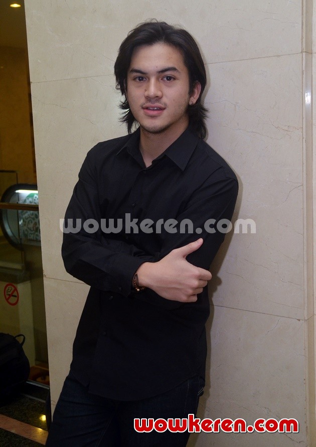 Gambar Foto Rizky Nazar di Press Screening Film 'I Love You From 38000 Ft'