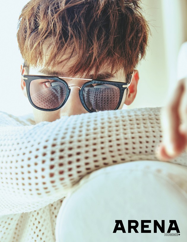 Gambar Foto Lee Jong Suk di Majalah Arena Homme Plus Edisi Juli 2016