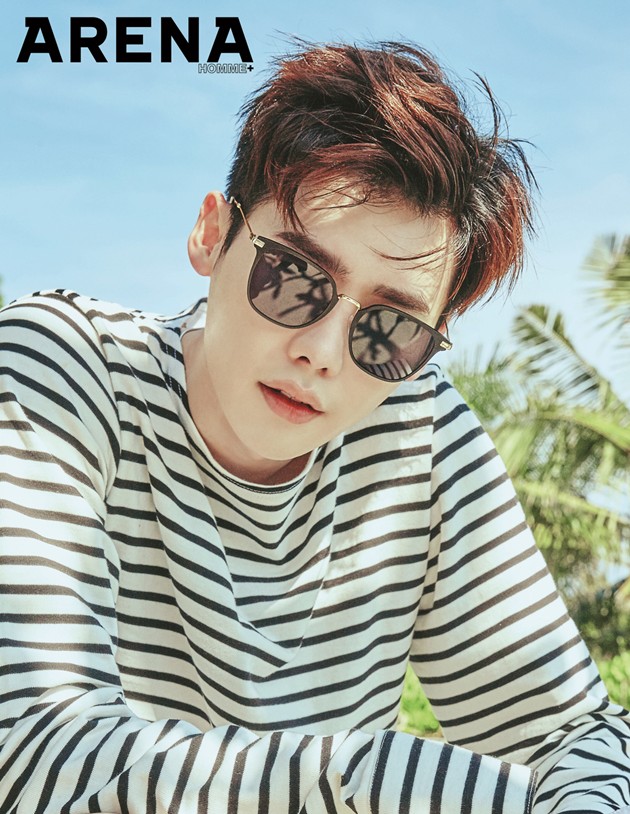 Gambar Foto Lee Jong Suk di Majalah Arena Homme Plus Edisi Juli 2016