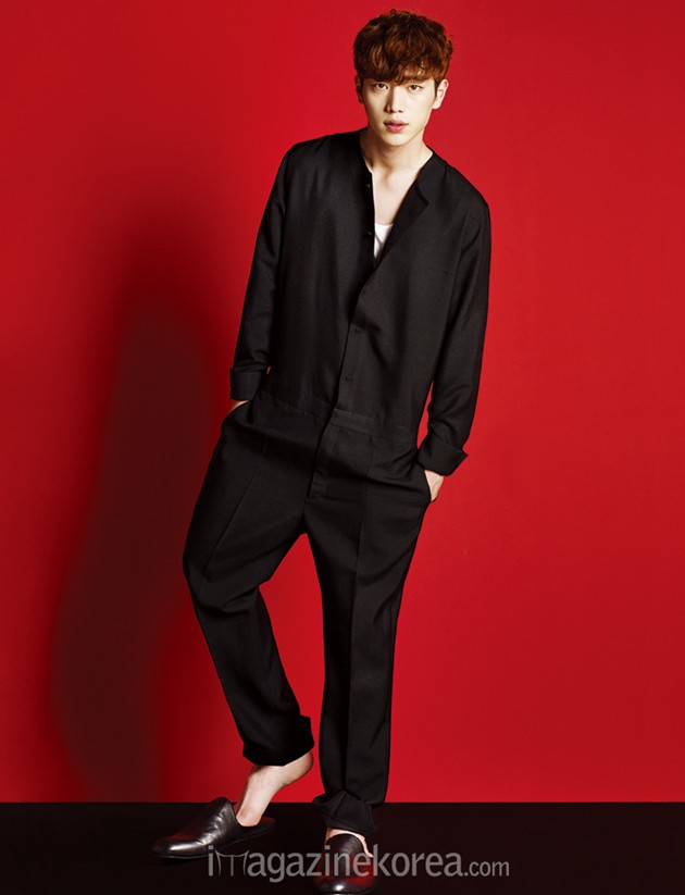 Gambar Foto Seo Kang Joon di Majalah Harper's Bazaar Edisi Maret 2016
