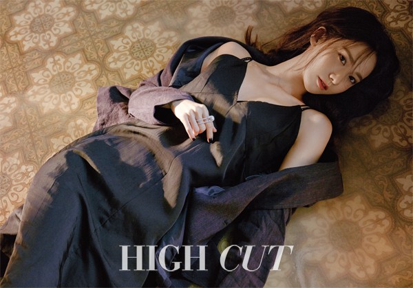 Gambar Foto Yoona Girls' Generation di Majalah High Cut Vol. 177