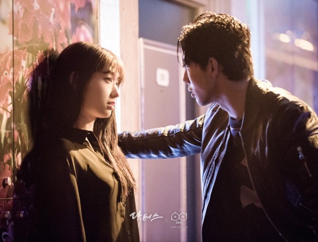 Gambar Foto Kim Soo Chul Saat Menggoda Yoo Hye Jung