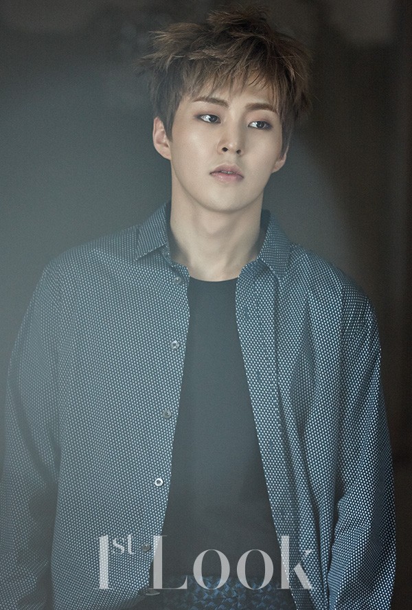 Foto Xiumin EXO di Majalah So Cool Edisi Oktober 2013 - Foto 2 dari 31