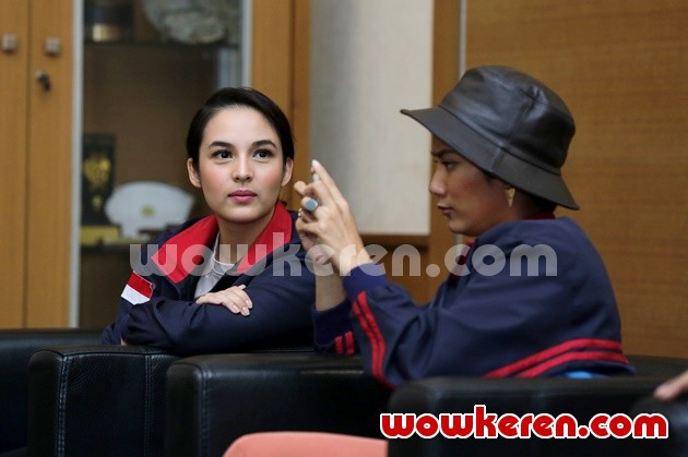 Gambar Foto Chelsea Islan dan Tara Basro Kunjungi Kantor Pemprov DKI Jakarta