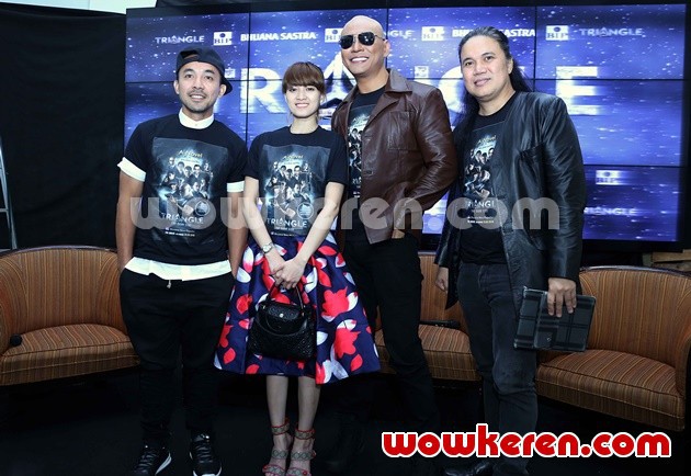 Gambar Foto Launching Novel 'Triangle The Dark Side'