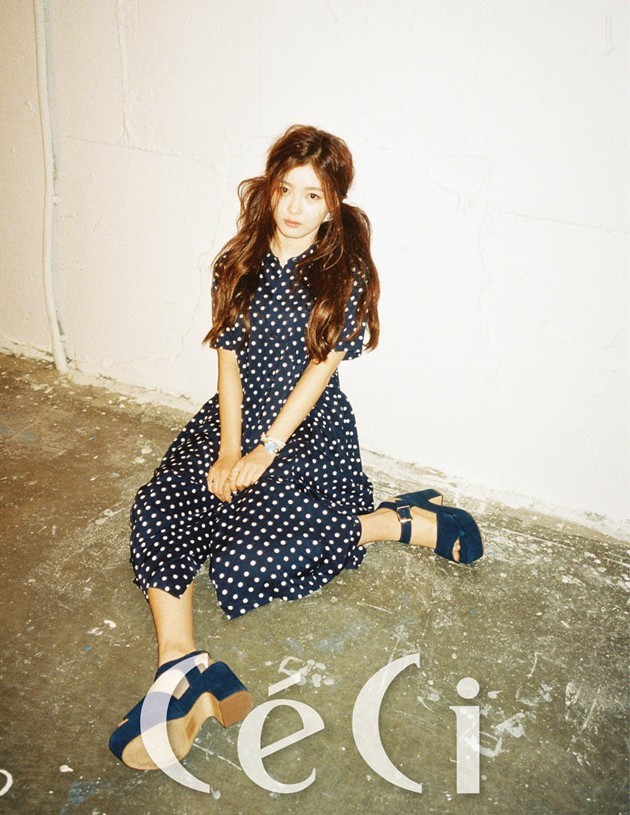 Gambar Foto Kim Yoo Jung di Majalah CeCi Edisi Maret 2016