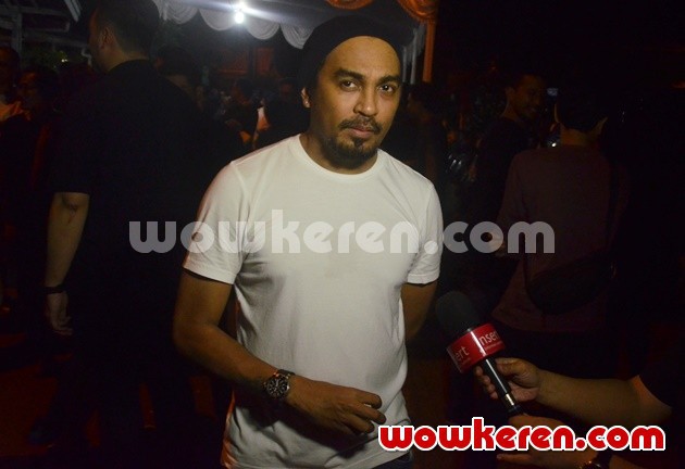 Gambar Foto Glenn Fredly Ditemui di Kawasan Bintaro