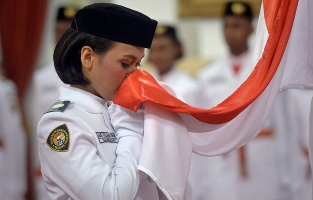 Gambar Foto Proses Pengukuhan Paskibraka 2016
