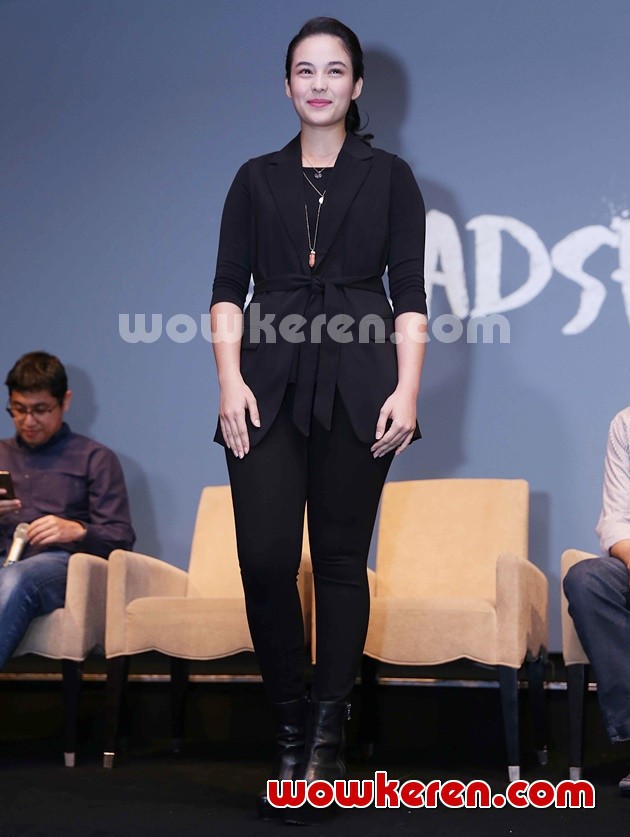 Gambar Foto Chelsea Islan di Konferensi Pers Film 'Headshot'