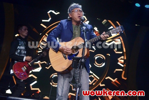 Gambar Foto Iwan Fals di 'Malam Puncak HUT 26 SCTV'