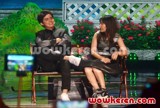 Gambar Foto Aliando dan Prilly Latuconsina di Drama Musikal 'Final Love'
