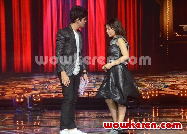 Gambar Foto Aliando dan Prilly Latuconsina di Drama Musikal 'Final Love'