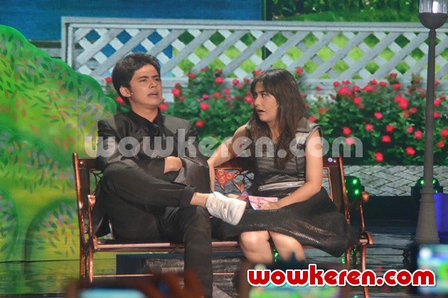 Gambar Foto Aliando dan Prilly Latuconsina di Drama Musikal 'Final Love'