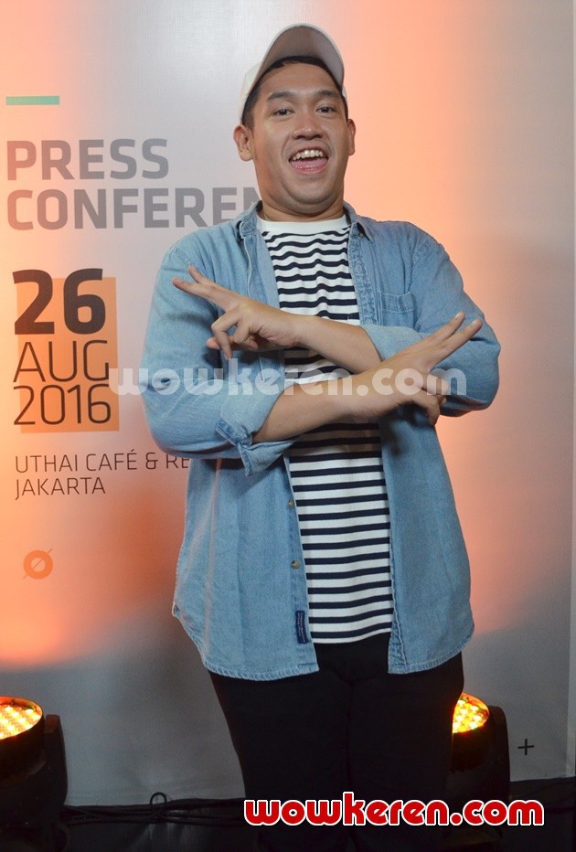 Gambar Foto Kresna Julio di Konferensi Pers 'Catatan Si Boy The Series'