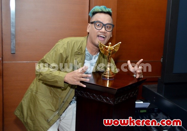 Gambar Foto Uya Kuya di Konferensi Pers 'The 19th Panasonic Gobel Awards'