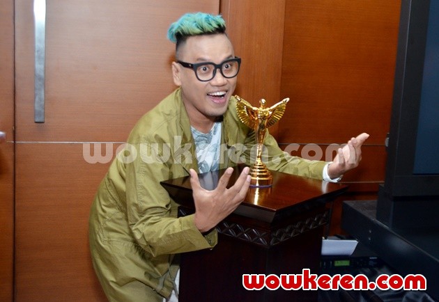 Gambar Foto Uya Kuya di Konferensi Pers 'The 19th Panasonic Gobel Awards'