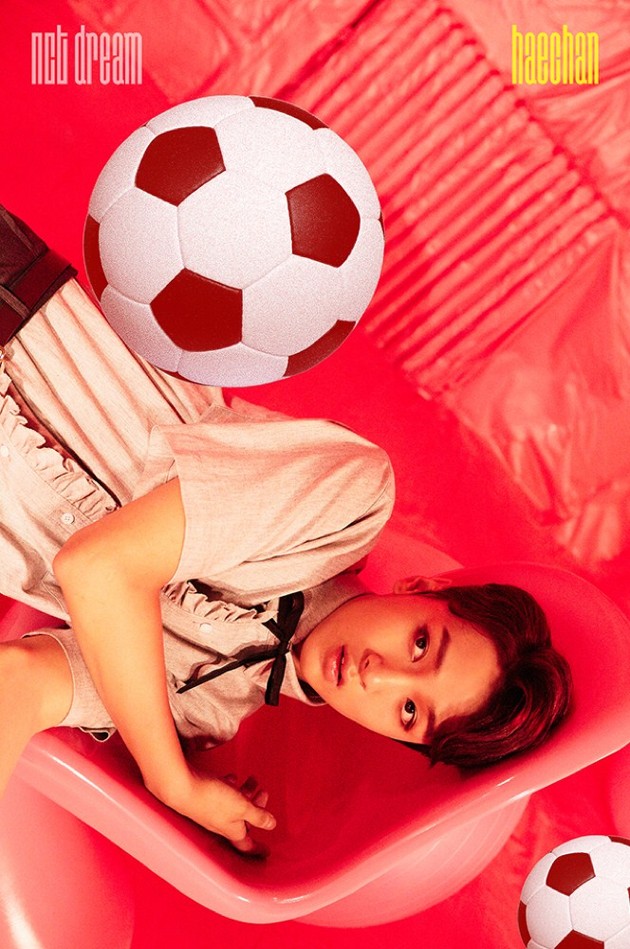 Gambar Foto Haechan NCT Dream di Teaser Debut 'Chewing Gum'