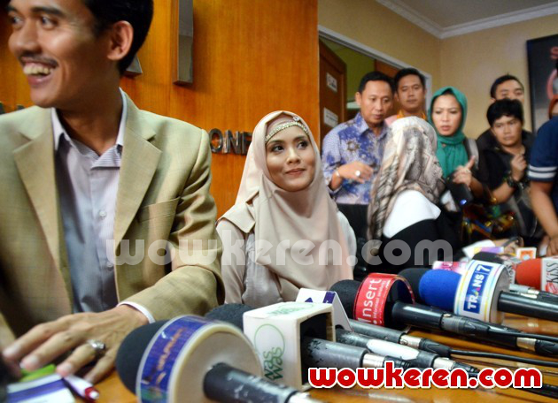 Elma Theana: Berita, Foto, Video, Lirik Lagu, Profil & Bio - Halaman ...