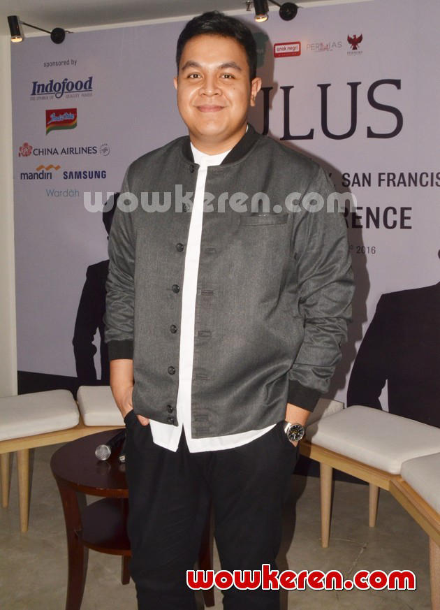 Gambar Foto Tulus Saat Jumpa Pers Konser Amerika