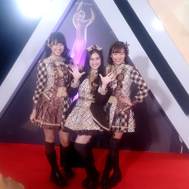 Gambar Foto Shania, Melody dan Haruka Wakili JKT48 di AMI Awards 2016
