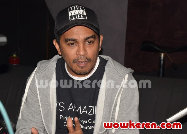 Gambar Foto Glenn Fredly di Syukuran Buku dan Album 'It's Amazing - Perjalanan Karya Cipta Candra Darusman'