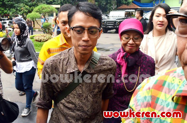 Gambar Foto Kiswinar Saat Ditemui di Polda Metro Jaya, Jakarta