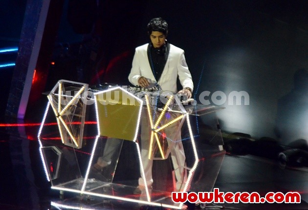 Gambar Foto Penampilan Al Ghazali di HUT Global TV 'Amazing 14'