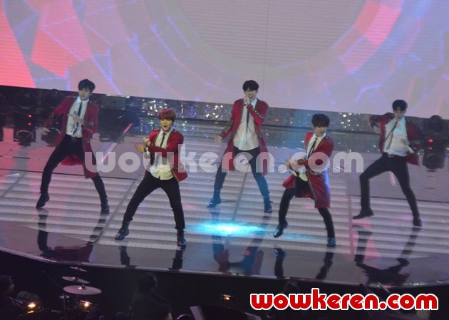 Gambar Foto B.I.G di HUT Global TV 'Amazing 14'
