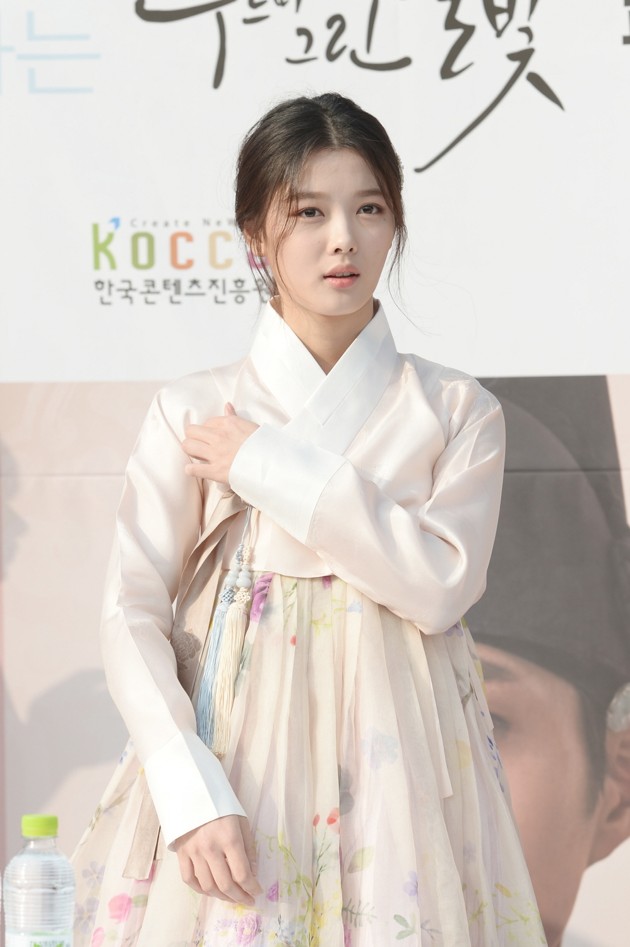 Gambar Foto Kim Yoo Jung di Jumpa Fans Drama 'Love in the Moonlight'