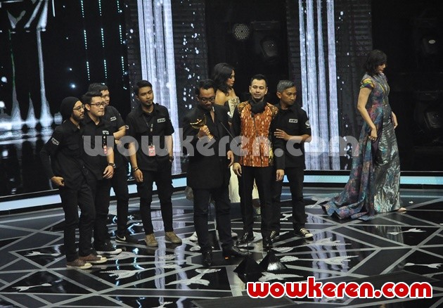 Gambar Foto Pesbukers Rebut Penghargaan Program Komedi Terfavorit