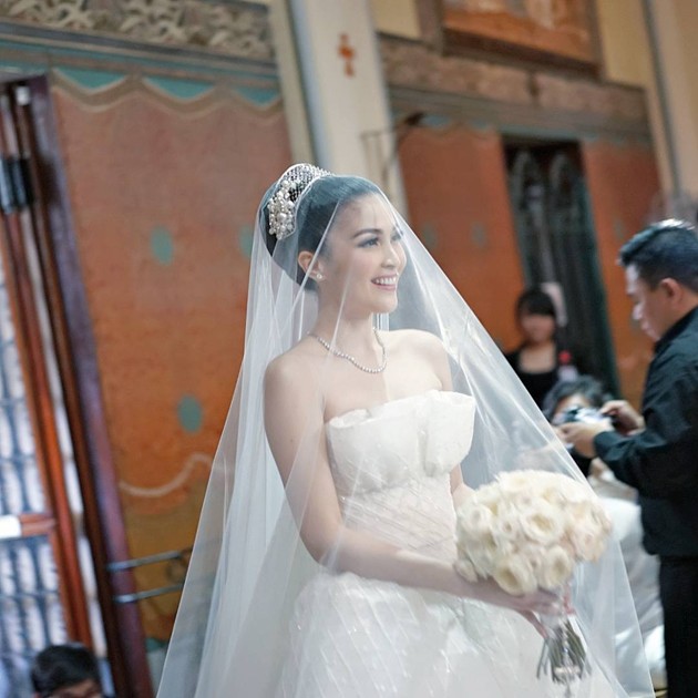 Gambar Foto Cantiknya Sandra Dewi Jelang Pemberkatan Pernikahan