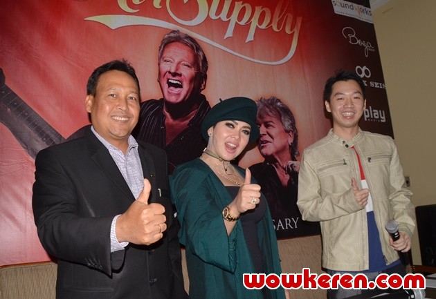 Gambar Foto Syahrini Bakal Buka Konser Air Supply
