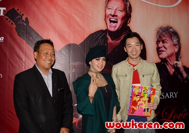 Gambar Foto Syahrini Bakal Buka Konser Air Supply