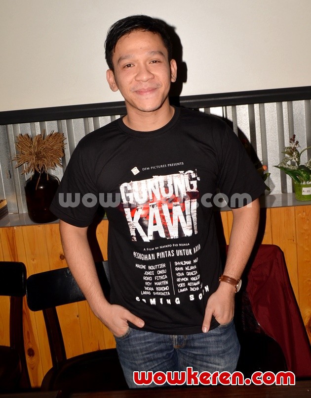 Gambar Foto Jordi Onsu di Press Screening Film 'Gunung Kawi'