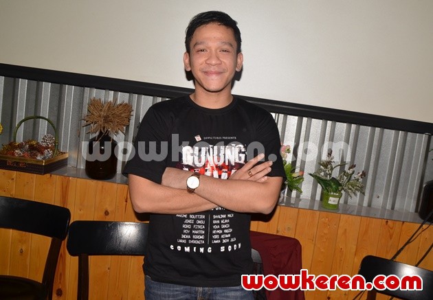Gambar Foto Jordi Onsu di Press Screening Film 'Gunung Kawi'