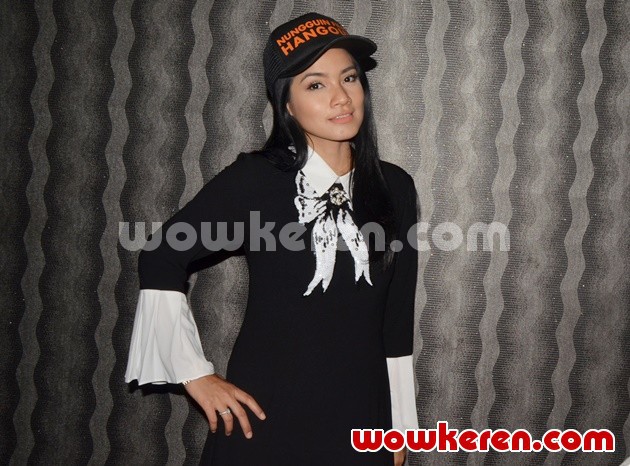 Gambar Foto Titi Kamal di Konferensi Pers Film 'Hangout'
