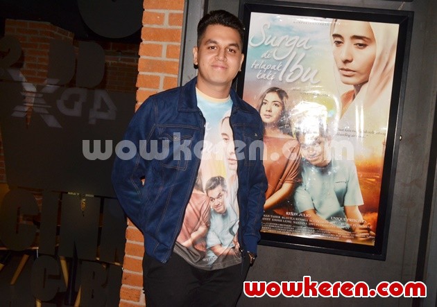 Gambar Foto Kevin Julio di Konferensi Pers Film 'Surga di Telapak Kaki Ibu'