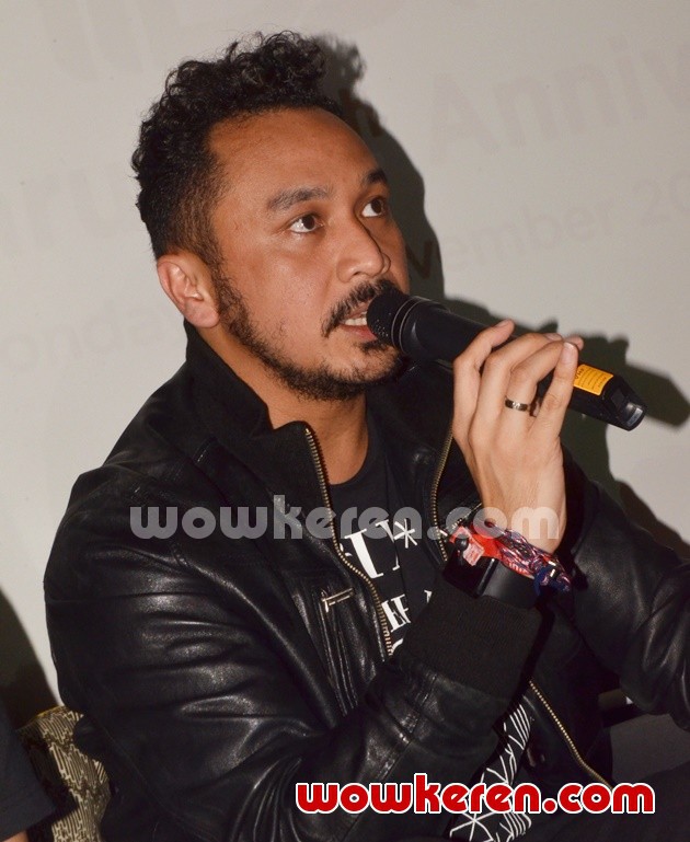 Gambar Foto Giring Nidji di Peluncuran Album 'Breakthru' Edisi Khusus Vinyl