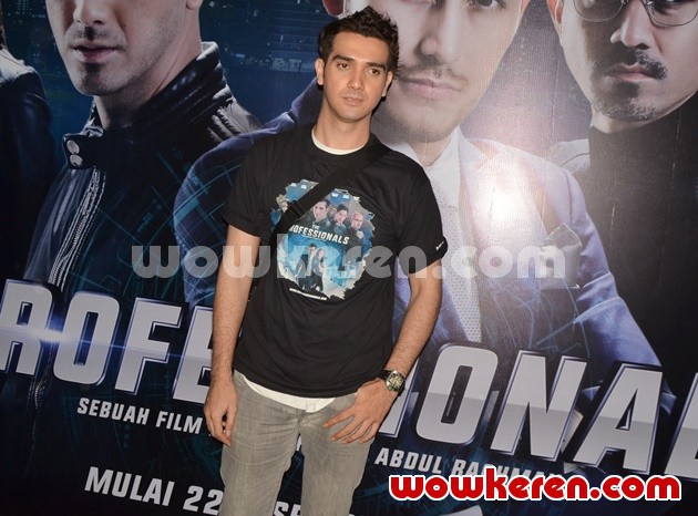 Gambar Foto Fachri Albar di Press Screening Film 'The Professionals'
