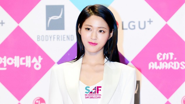 Gambar Foto Seolhyun AOA di SBS Entertainment Awards 2016