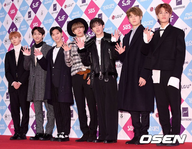 Gambar Foto NCT 127 di Red Carpet SBS Gayo Daejun 2016