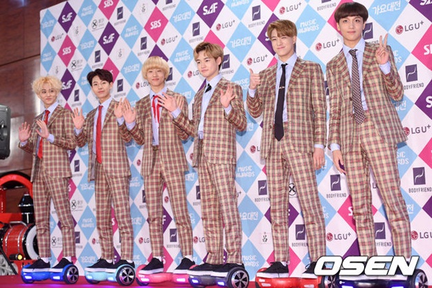 Gambar Foto NCT Dream di Red Carpet SBS Gayo Daejun 2016