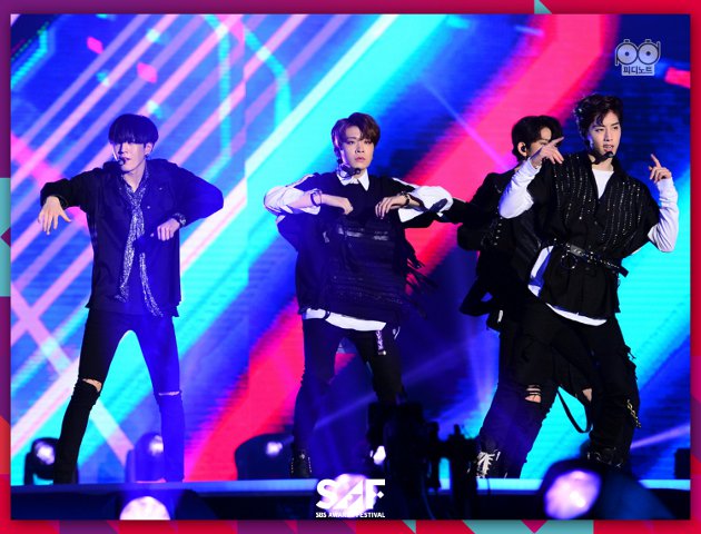 Gambar Foto Penampilan GOT7 di Panggung SBS Gayo Daejun